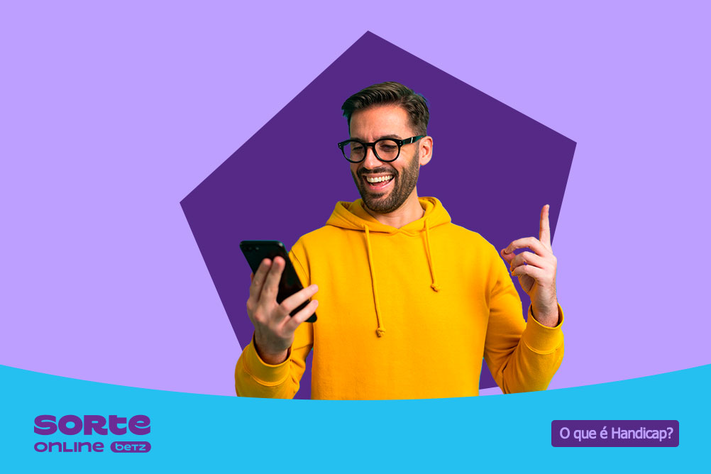 Homem de blusão amarelo e óculos, usando o celular sobre fundo lilás e roxo. Sorte Online Betz apresenta o que são apostas handicap.