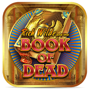 Livro dourado dos mortos, com escaravelho no topo iluminado por raios azuis. Fundo em tons quentes de ouro e cobre egípcios.